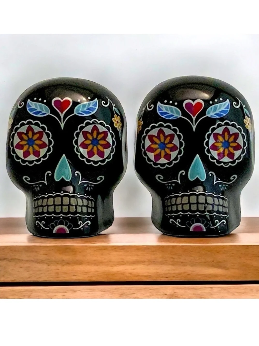 Sugar Skull Salt Pepper Shaker Set Ceramic Day of the Dead Multicolor Black 2 PC
